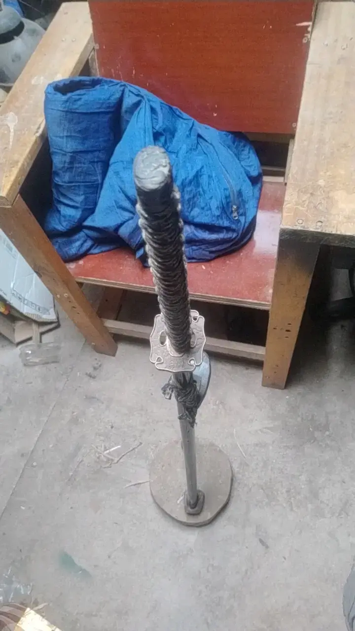 Espada katana decorativa con soporte - 3