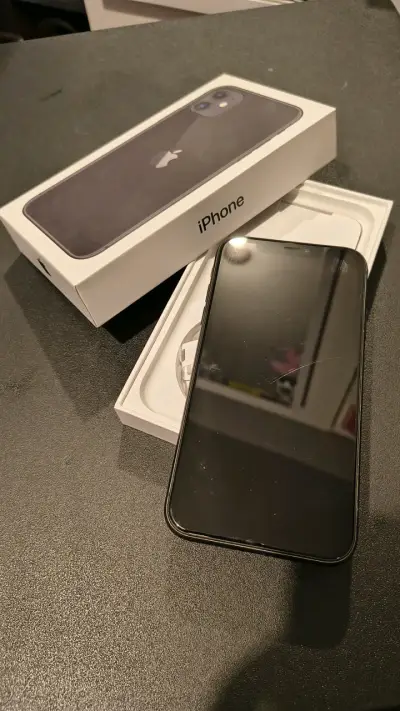 iPhone 11 64GB (Negro) - miniatura 3