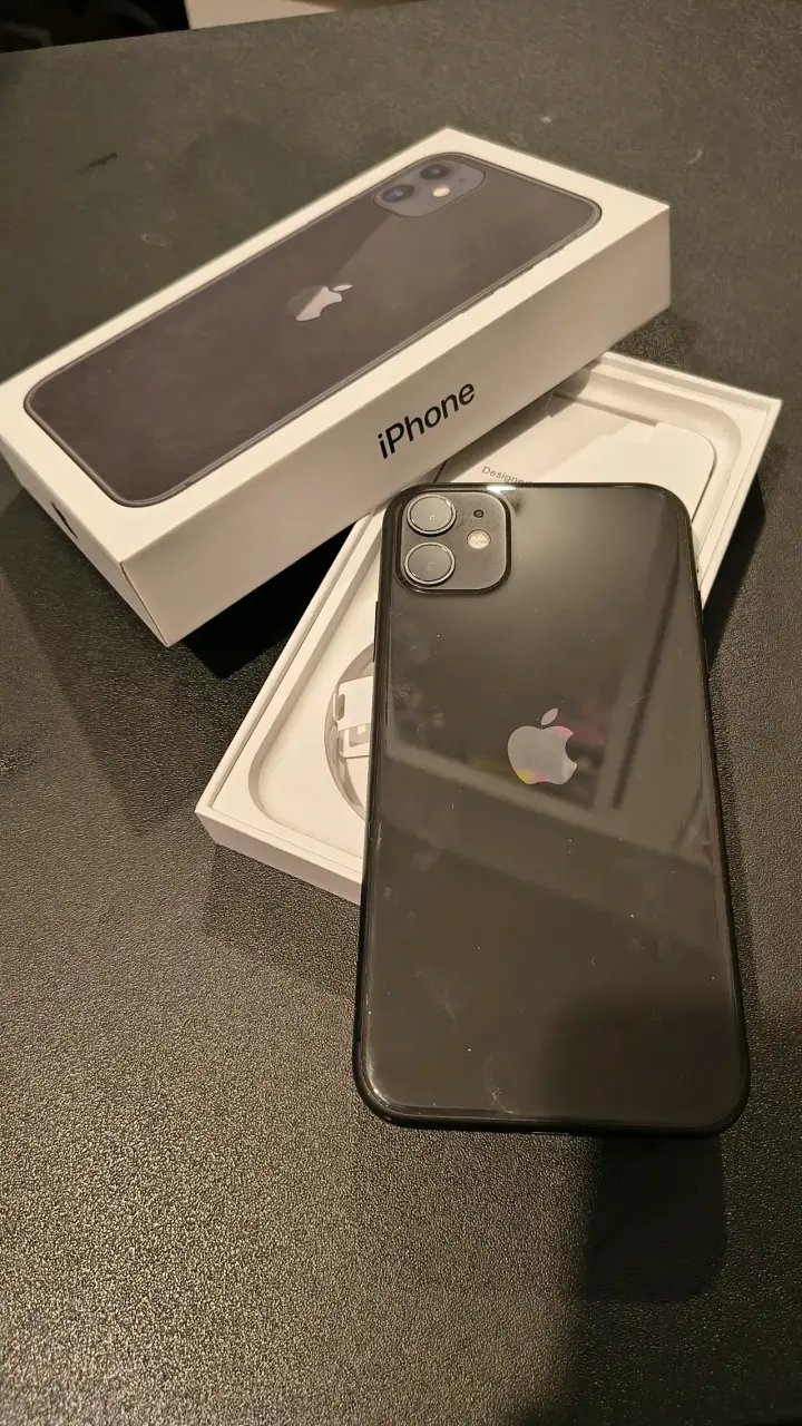 iPhone 11 64GB (Negro) - 4