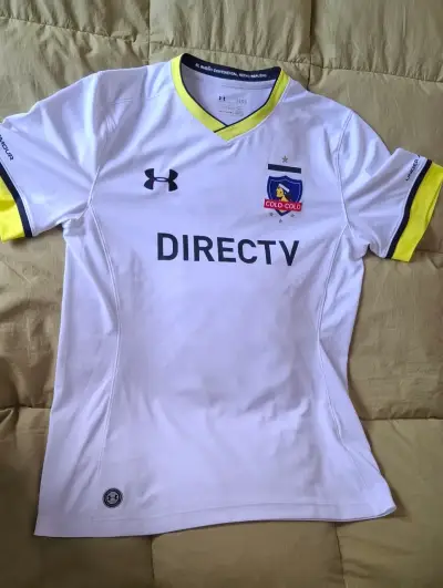 Camiseta Colo-Colo Under Armour blanca - miniatura 1