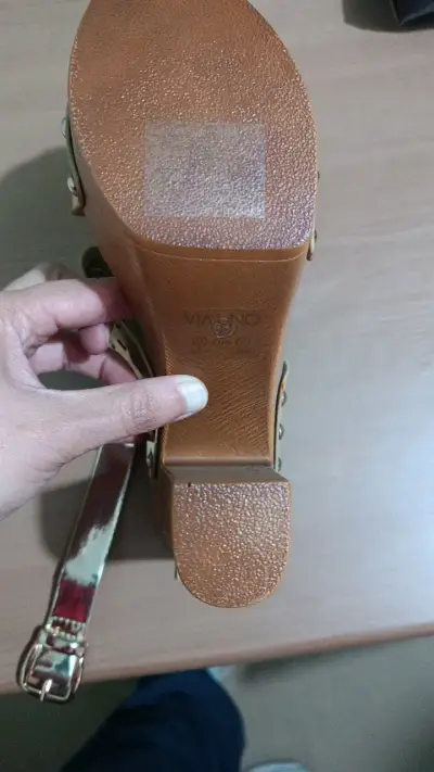 Sandalias de tacón Via Uno doradas - miniatura 3