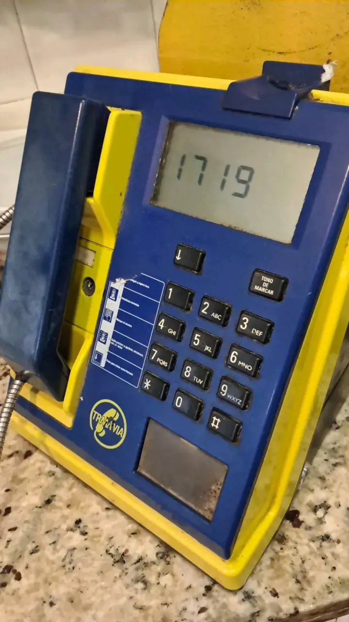 Teléfono original  público  azul y amarillo - 5