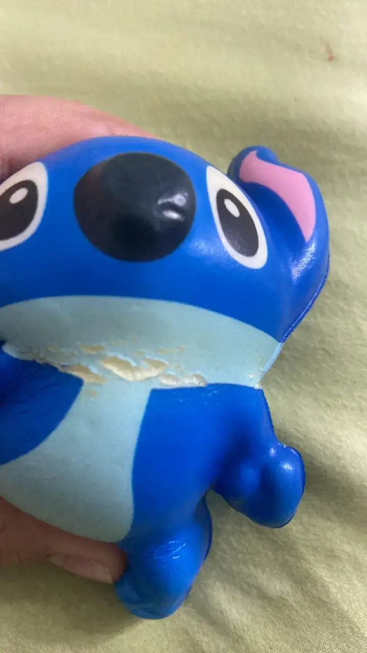 Figura de juguete azul de personaje animado - 2