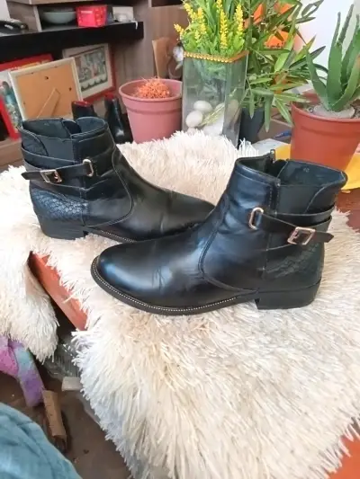 Botines de cuero sintéticoo negro con hebillas - miniatura 3