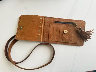 Cartera de Cuero con Estampado Animal Print y Flecos - miniatura 1