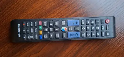 Control remoto RM-D1078V para TV Samsung - miniatura 1