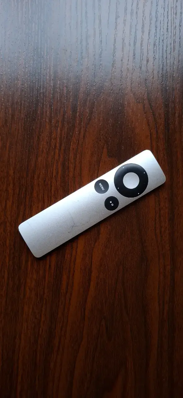 Control remoto Apple TV plateado - 1