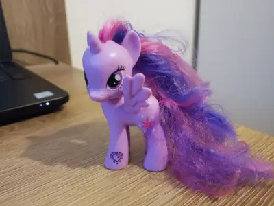 Figura de juguete My Little Pony Twilight Sparkle - miniatura 2