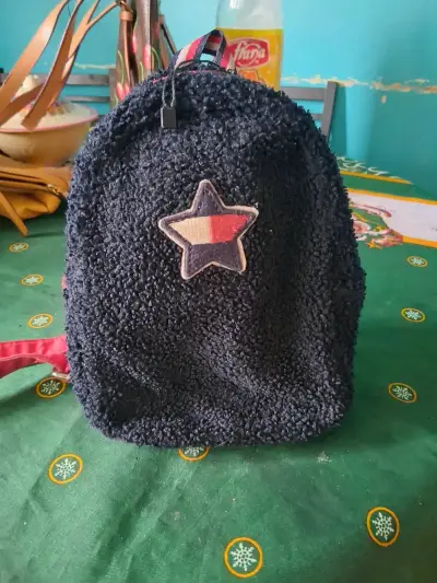 Bolso de mano con diseño artístico colorido - miniatura 2