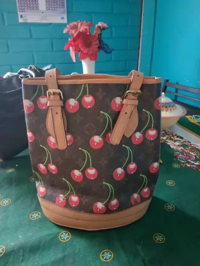 Bolso de mano con diseño artístico colorido - miniatura 4