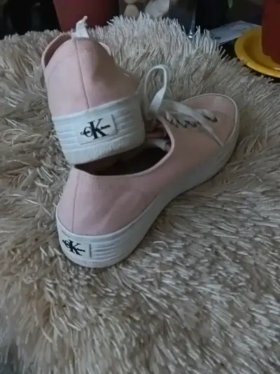 Zapatillas rosadas de lona CK para mujer - miniatura 2