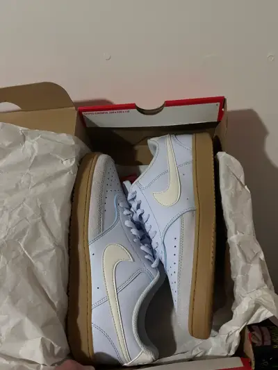 Zapatillas deportivas Nike blancas court visión - miniatura 1