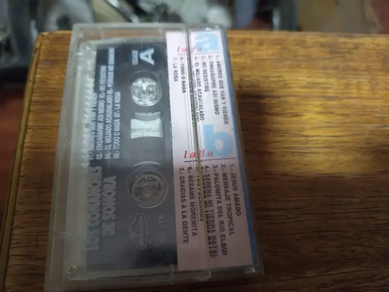 Cassette Comanches Sonora Amores Que Van y Vienen - 4
