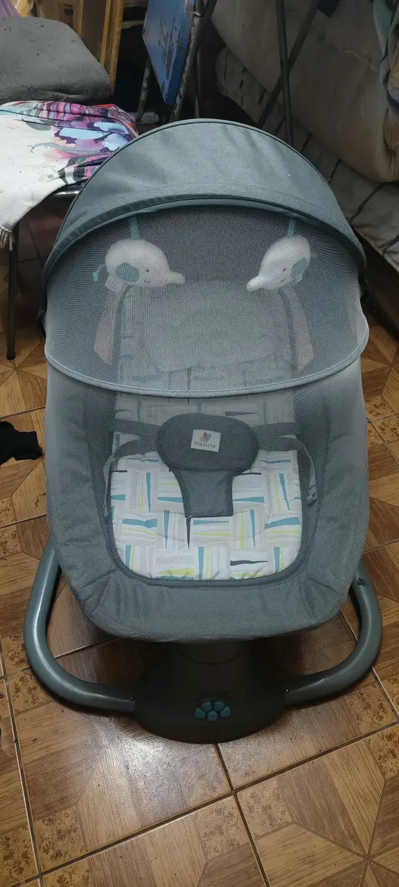Cuna mecedora para bebé Mastela gris - 4