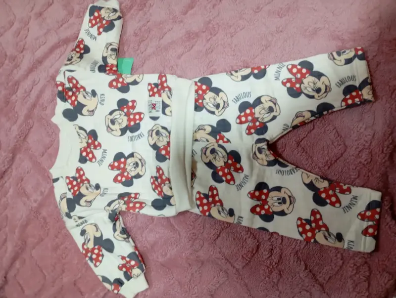 Conjunto de bebé Minnie Mouse - 2