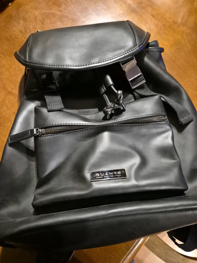 Mochila negra de cuero sintético Guante - 1