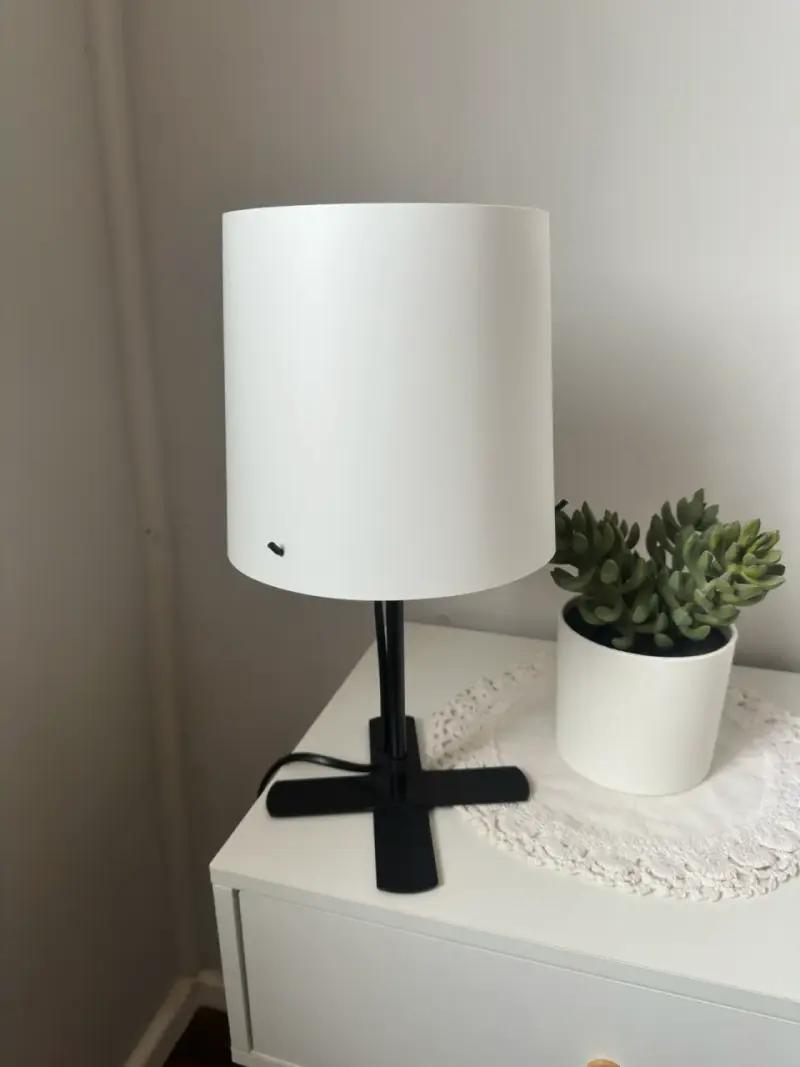Lámpara de mesa - 1