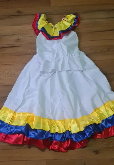 Disfraz de Baile con Lentejuelas Rojas y Negras - miniatura 3