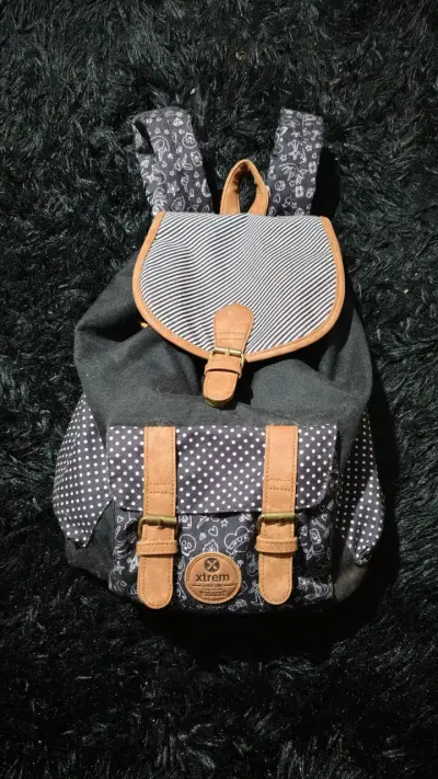 Mochila Xtrem estampada con correas ajustables - miniatura 1