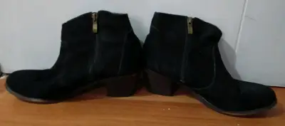 Botines negros de gamuza con cierre lateral 39 - miniatura 1