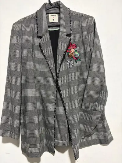 Blazer a cuadros con bordado floral Opposite - miniatura 1