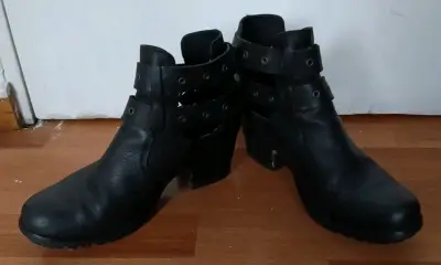 Botines de cuero Caterpillar negro con hebillas - miniatura 1