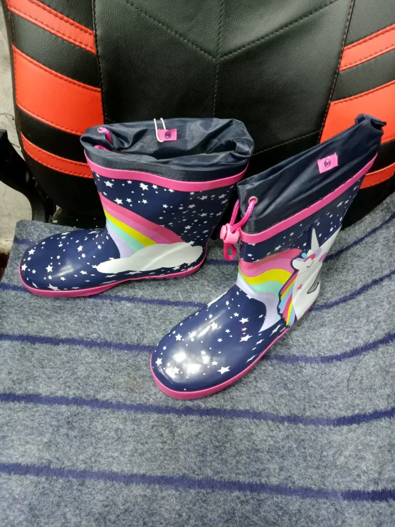 Botas de lluvia infantiles con diseño de unicornio - 2