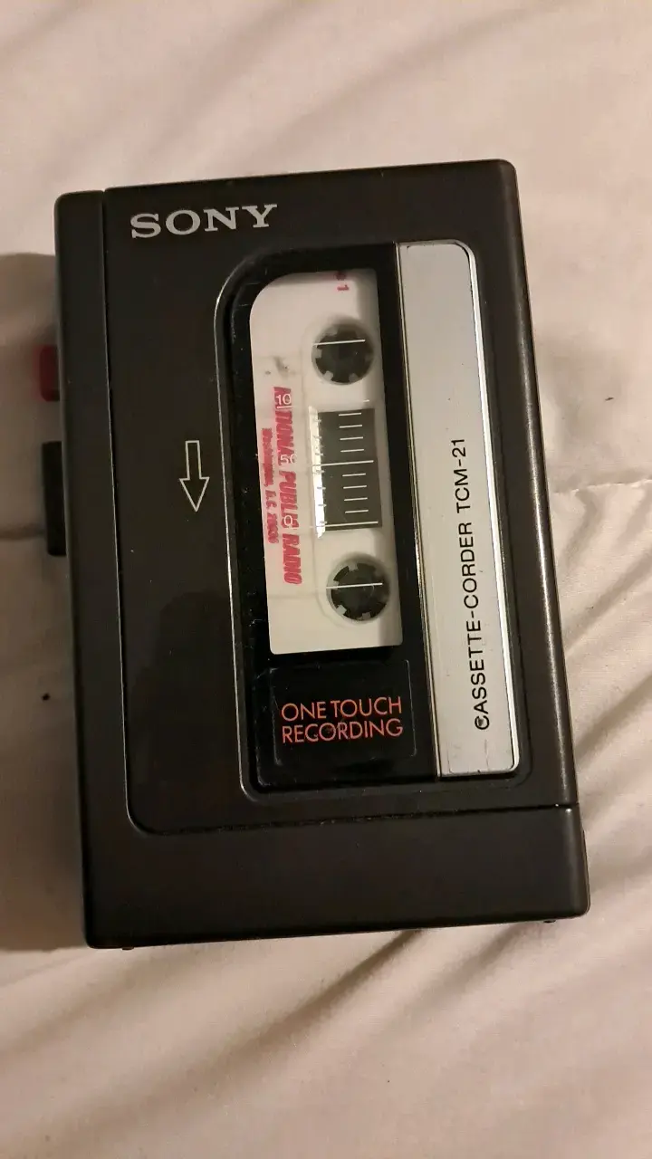 Grabadora de cassette Sony TCM-21 portátil - 1