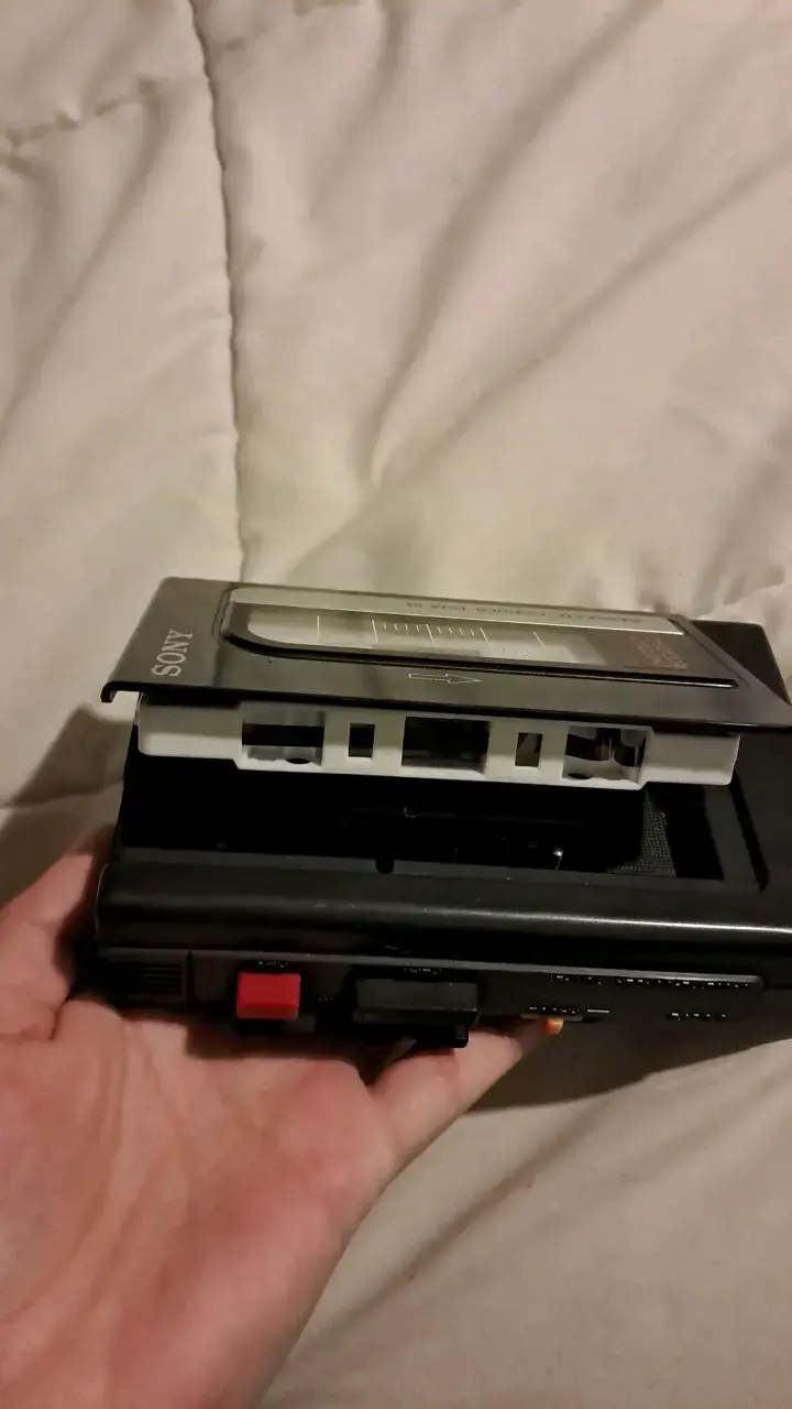 Grabadora de cassette Sony TCM-21 portátil - 4