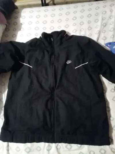 Chaqueta deportiva negra Nike para hombre - miniatura 1