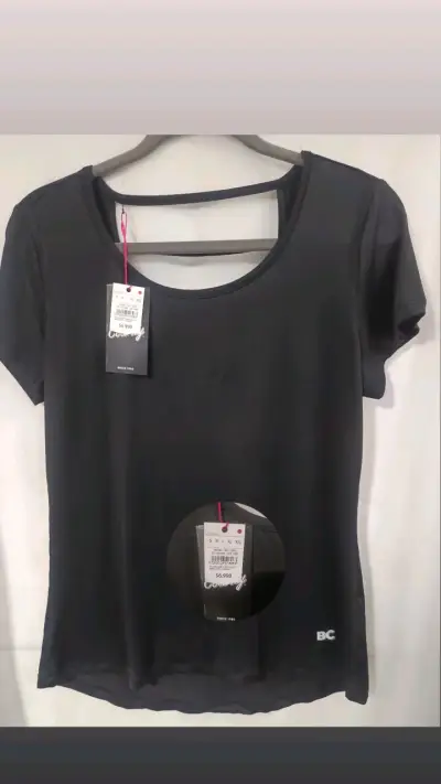 Polera negra básica BC para mujer - miniatura 1