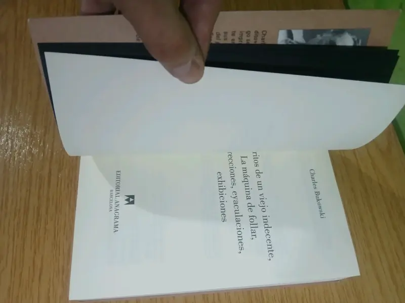 Libro 'Escritos de un viejo indecente' de Charles Bukowski - 5
