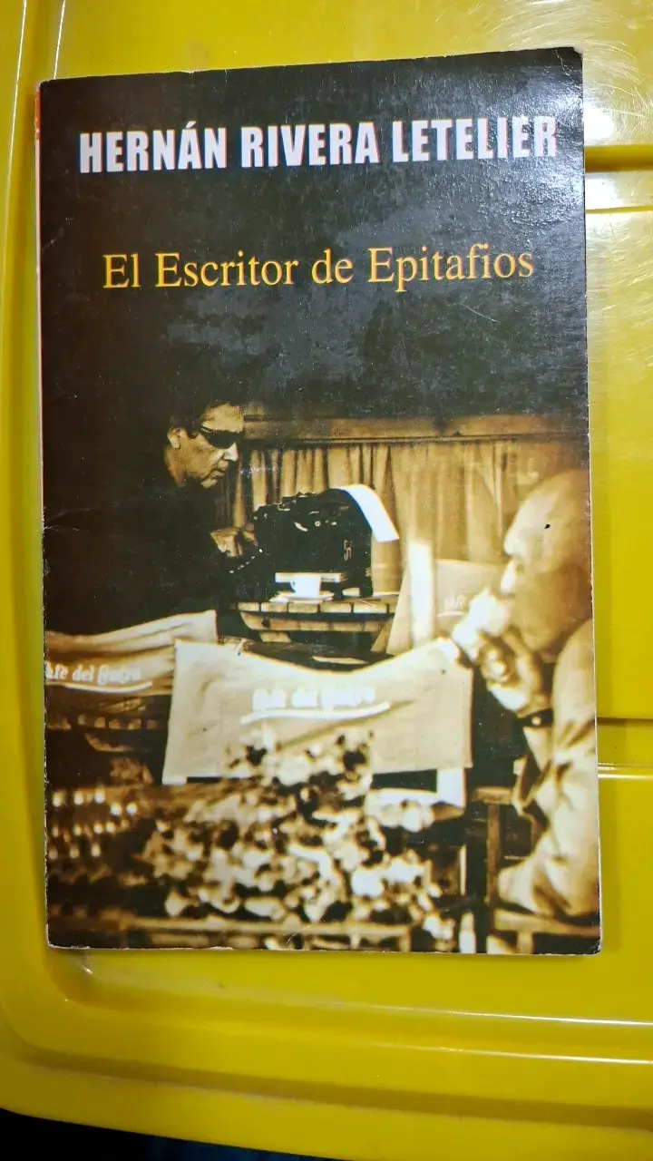 Libro 'El Escritor de Epitafios' - 1