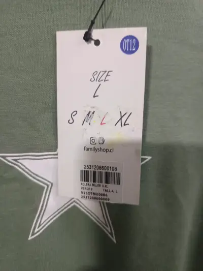 Polera verde con estrella para mujer talla L - miniatura 2