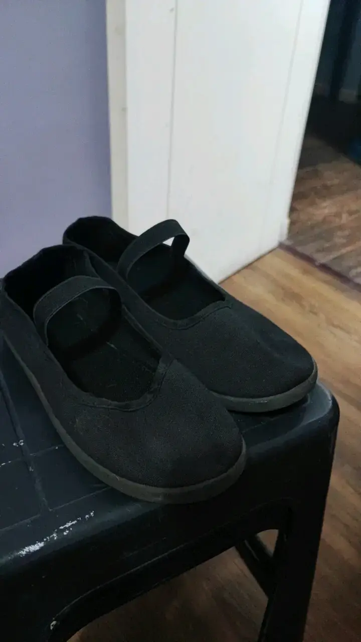 Zapatos negros para niña - 1