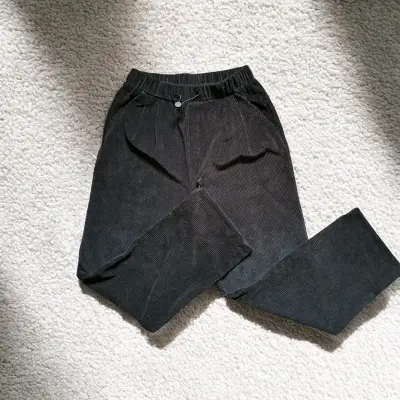 Pantalón estilo buzo cotelé negro talla XS - miniatura 3