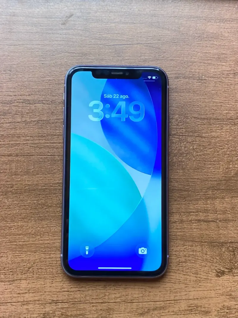iPhone 11 128gb Morado 100% batería - 2