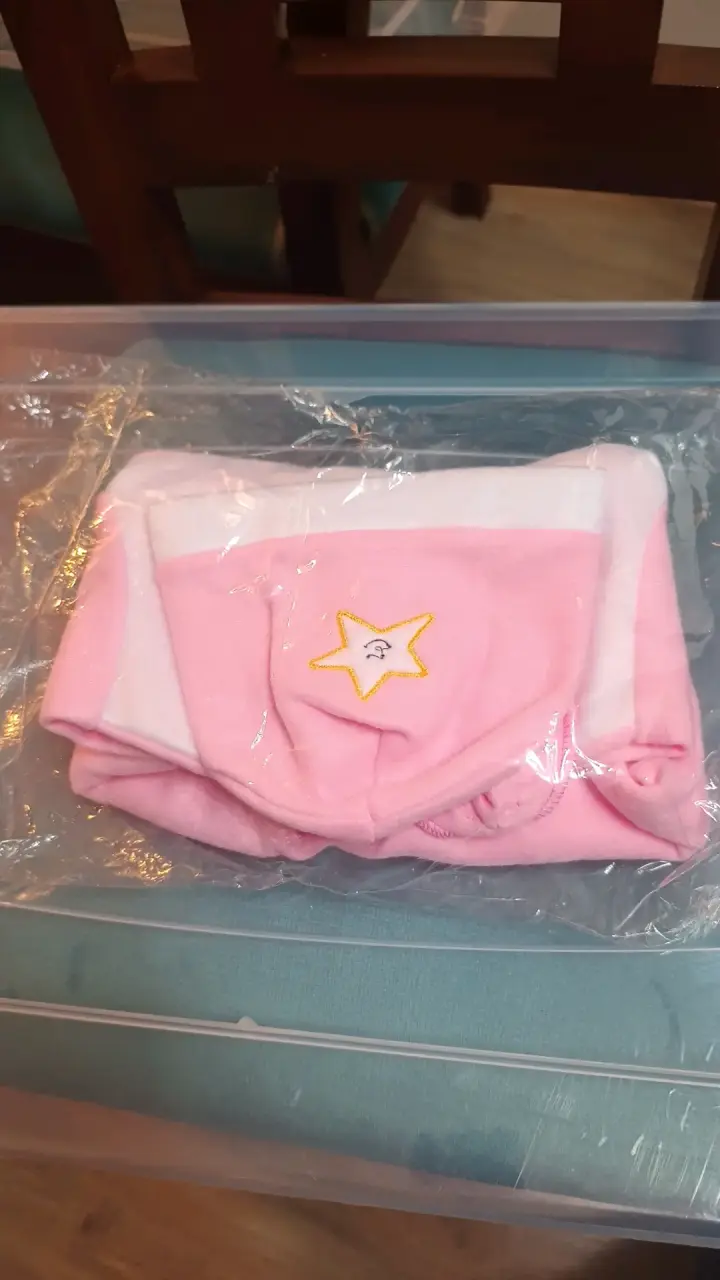 Conjunto de bebé rosado con gorro y bordados - 3