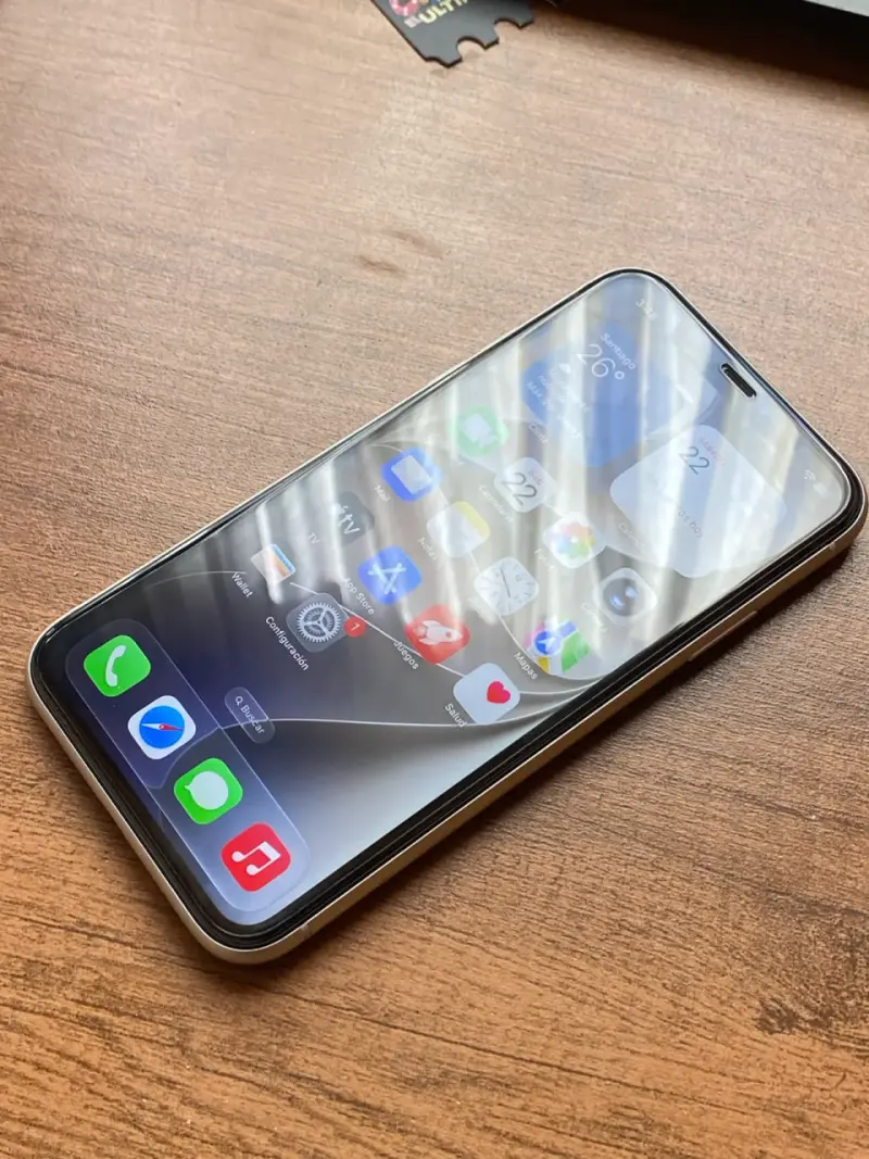 iPhone 11 Blanco 91% baterÃa 🔋 - 2