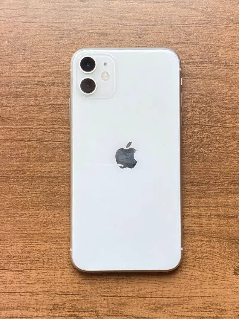 iPhone 11 Blanco 91% baterÃa 🔋 - 3