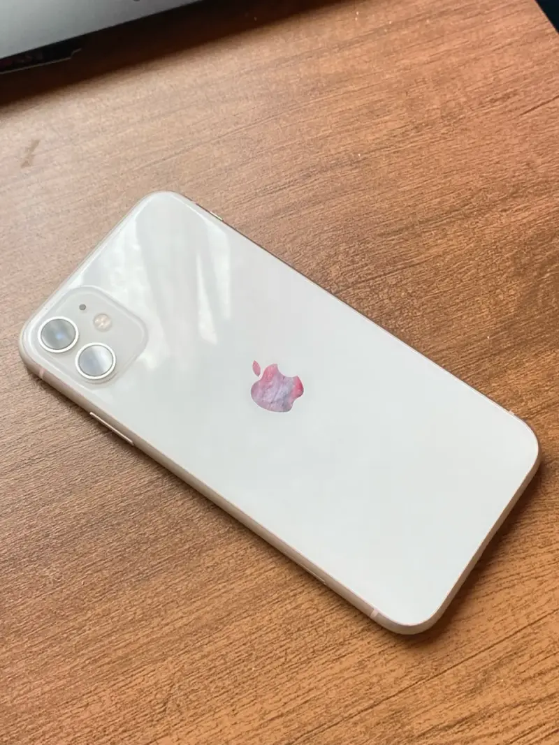 iPhone 11 Blanco 91% baterÃa 🔋 - 6
