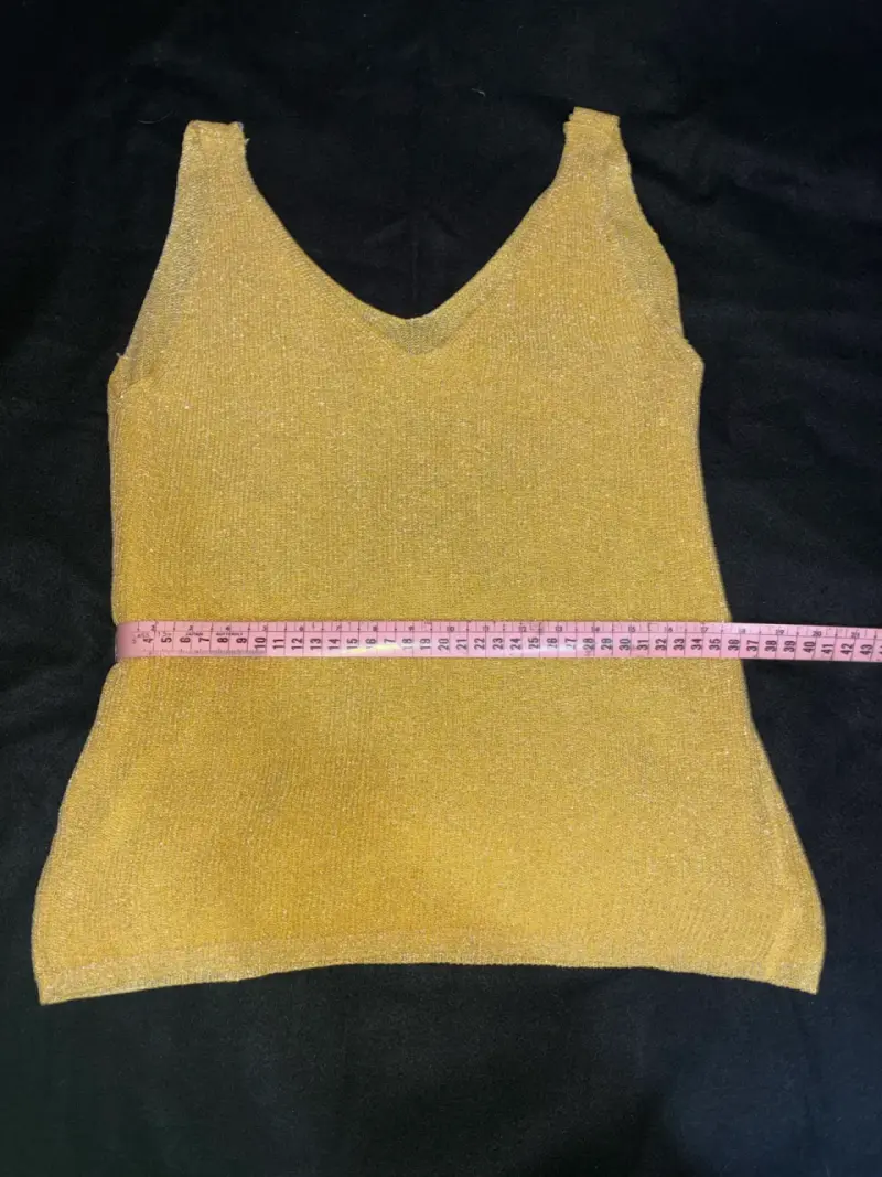 Top amarillo con lentejuelas - 3