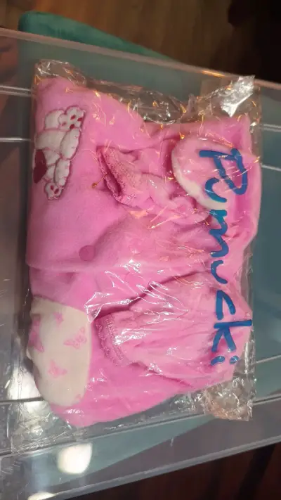 Enterito de bebé rosado con diseño de oso - miniatura 2