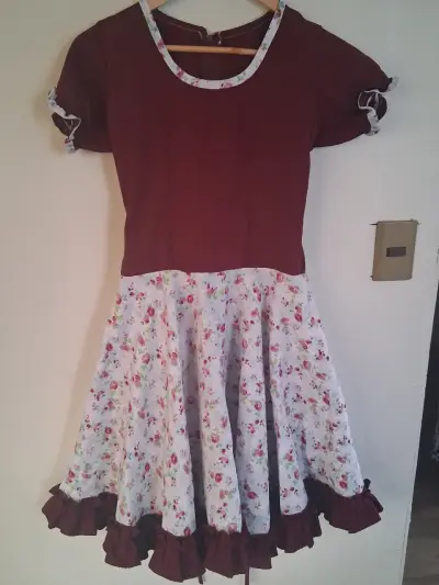 Vestido estilo vintage con encaje y lazo - miniatura 2