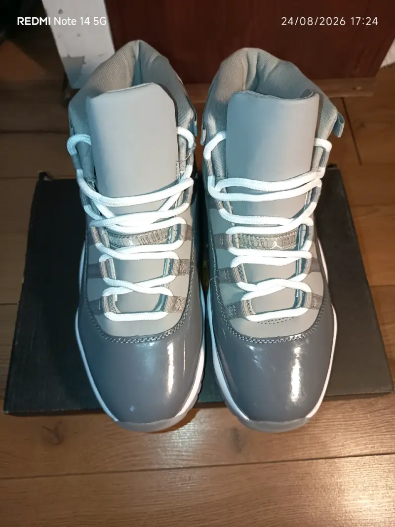 Air Jordan Retro 11 Cool Grey - 2