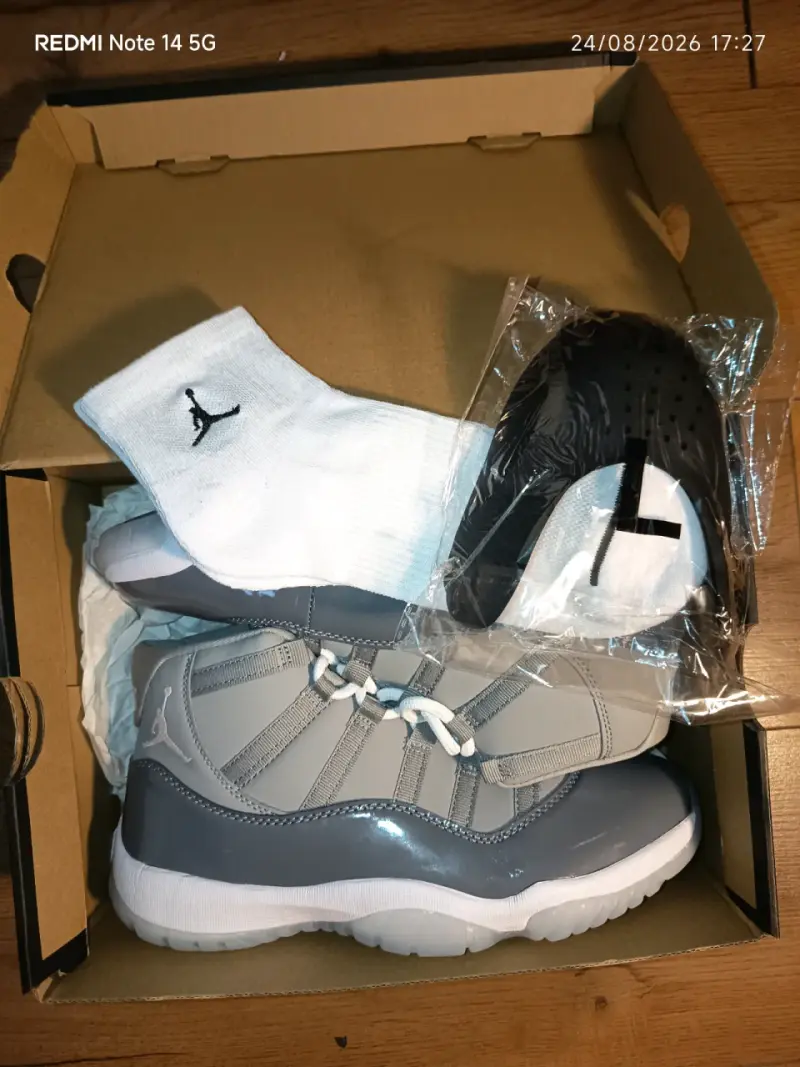 Air Jordan Retro 11 Cool Grey - 6
