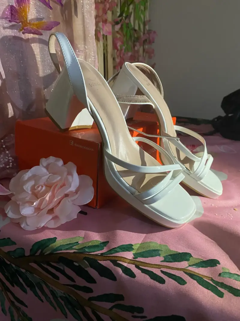 Sandalias de tacón blancas Weide elegantes - 1