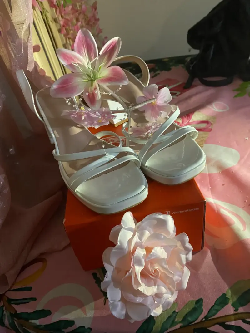 Sandalias de tacón blancas Weide elegantes - 2