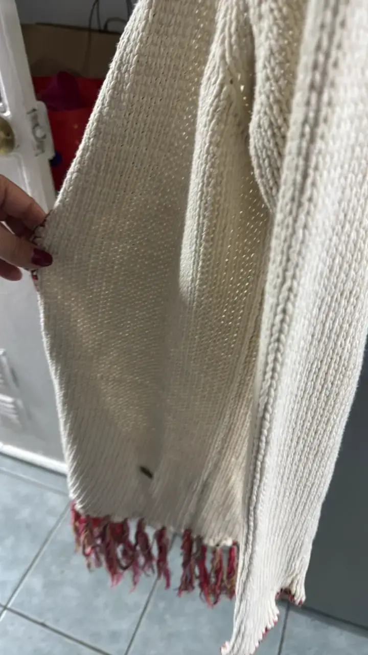 Cardigan de punto beige con flecos coloridos - 3