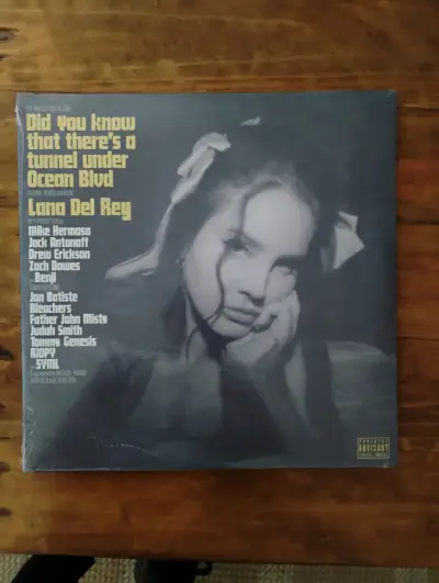 Vinilo de Lana Del Rey 'Did You Know That There's a Tunnel Under Ocean Blvd' - miniatura 2